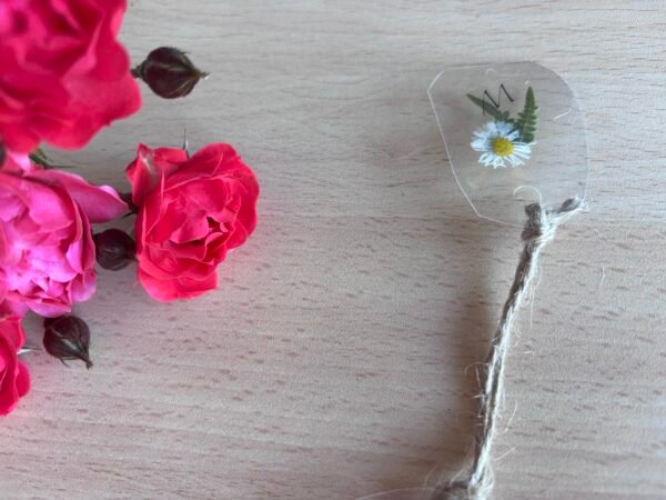 Marcapáginas de flores prensadas - Imagen 10
