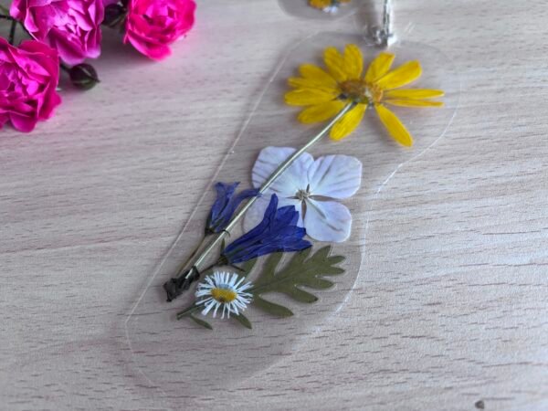 Marcapáginas de flores prensadas - Imagen 19