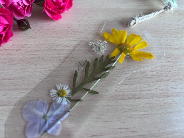 Marcapáginas de flores prensadas - Imagen 12
