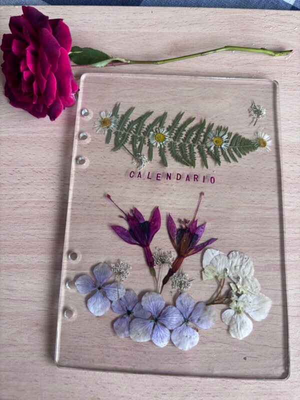 Cubierta Artesanal de Agenda con Encanto Floral