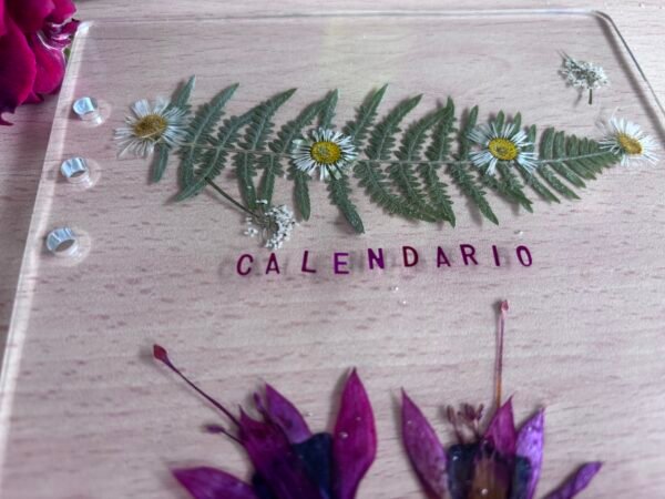 Cubierta Artesanal de Agenda con Encanto Floral - Imagen 8